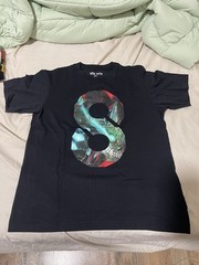 Uniqlo UT Men’s S kaiju no.8 Black Graphic Print Crew Neck Short Sleeve T-Shirt