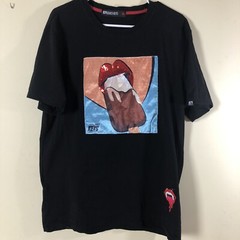 Men’s Powered by Black Keys T-shirt Cotton Stretch w/ Sexy Lips Eating Ice Cream