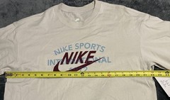 Medium Men’s Nike Sports International 1972 Short Sleeve DR8006-072 Light Bone