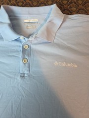 Columbia Men’s Size Large Baby Blue Short Sleeve Polo Shirt – White Stitched