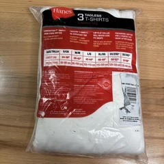 Hanes Men’s 3 Pack Tagless Comfort Soft Crew Neck Undershirt, White, L/G