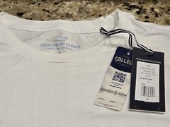 Vineyard Vines UNIVERSITY OF GEORGIA BULLDOGS Pocket T-shirt Men’s Size LARGE