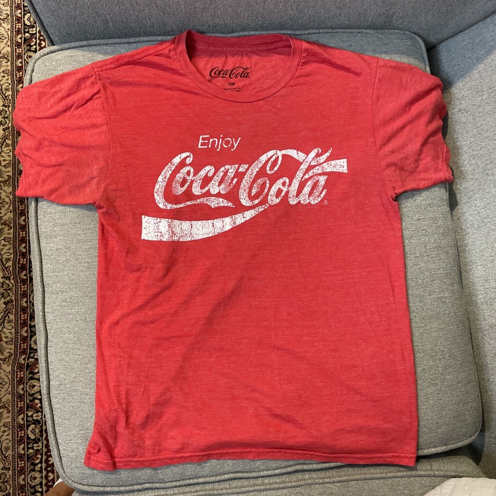 Coca-Cola Coke Distressed Look T-shirt – Small – Poly-Cotton-Rayon Pre-owned