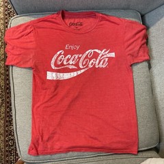 Coca-Cola Coke Distressed Look T-shirt – Small – Poly-Cotton-Rayon Pre-owned
