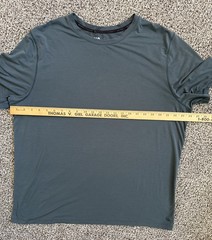 VRST Men’s Icon Tee Size XL T-Shirt Green Soft Active Workout Gym Wear
