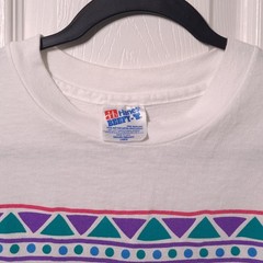 VINTAGE Maui, Hawaii Beach with Palm Trees & Boats USED Shirt (L, Single Stitch)
