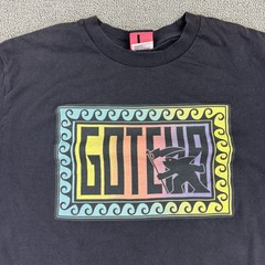 Gotcha Vintage Graphic Tee Rainbow Gradient Logo Wave Border T-Shirt Size Large