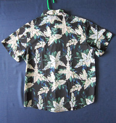 Hawaiian Shirt Mens Size L Blue White Black Flowers NEW / UNUSED