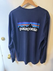 Patagonia Worn Wear Mens Long Sleeve T Shirt Blue Large Big Logo Cotton Tee