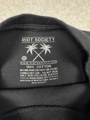 Riot Society King Kong Surfing Cotton Graphic T-Shirt Size XL 100% Cotton