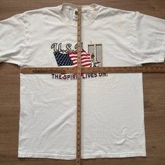 Vintage USA The Spirit Lives On! 9/11 Memorial T-Shirt XL Fruit of the Loom