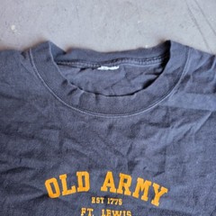 US ARMY OLD ARMY FORT LEWIS Tee shirt t-shirt sz L