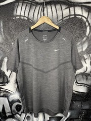 Nike Dri-Fit ADV Techknit Ultra Running Sport Grey T-Shirt Men’s Size XL