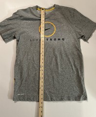Nike Livestrong mens Size small tee gray tshirt Lance Armstrong Cancer Research