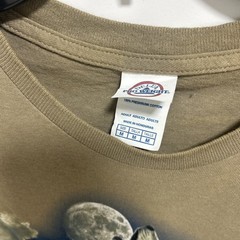 Tan Alaska Zoo Six Pack T-shirt. Size Medium Men’s. Wolf Graphic