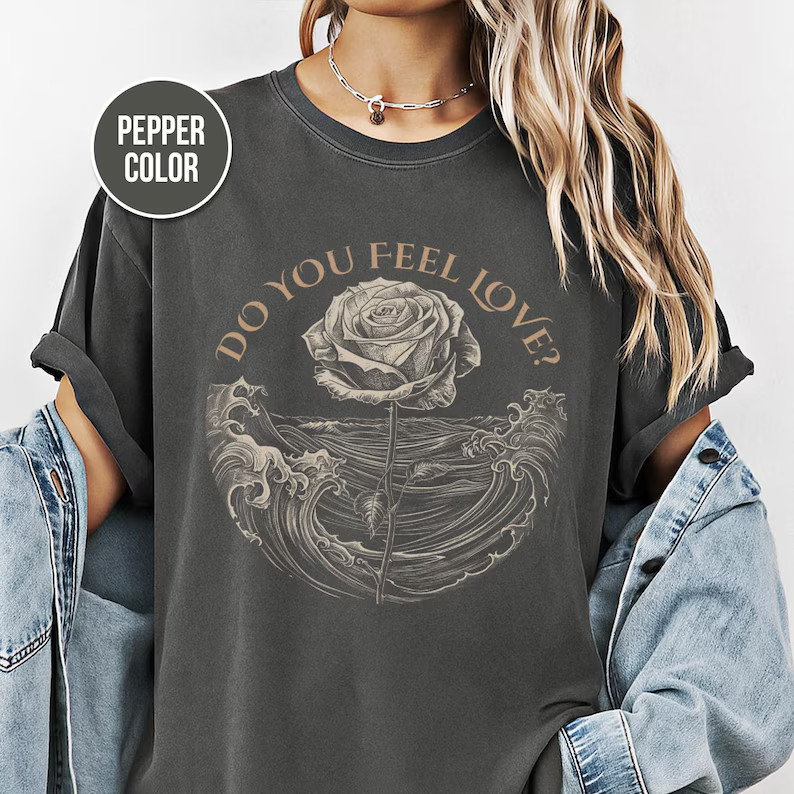 Comfort Tee Gothic Vintage Rose Ocean Waves Floral Nature Dark