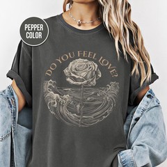 Comfort Tee Gothic Vintage Rose Ocean Waves Floral Nature Dark