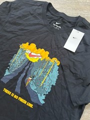 NEW $35 Nike Tee Graphic Running “No Finish Line” HJ3678-010 Black XL Mens