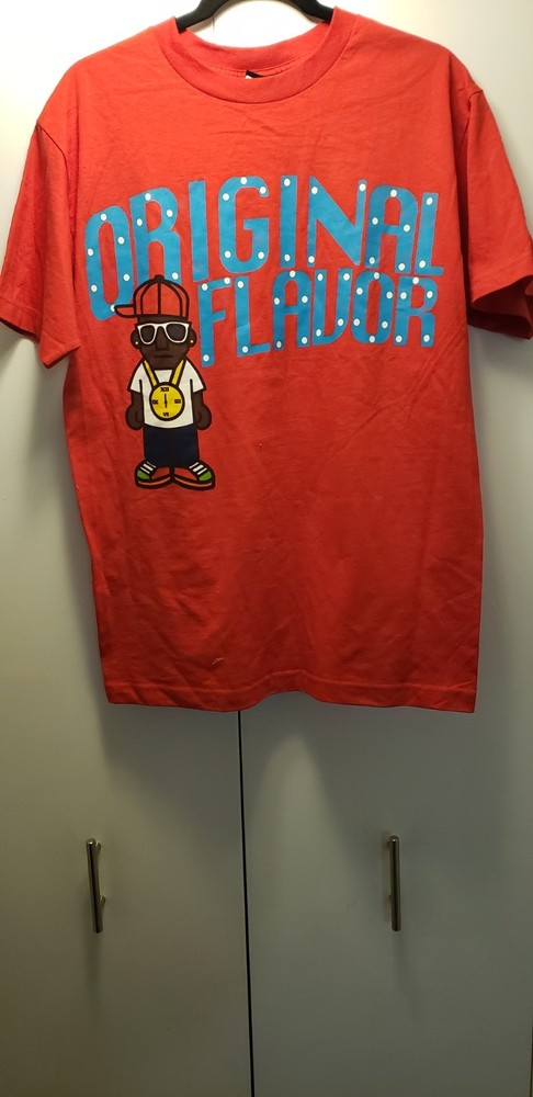 Red, Vintage 2009 Original Flavor T-Shirt. Size Medium