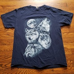 Howling Wolves Moon Graphic T-Shirt Mens M Fruit of the Loom Blue Cotton T-Shirt