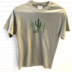 Green studded women’s Cactus Desert Graphic Tee S Hanes Heavyweight 50/50