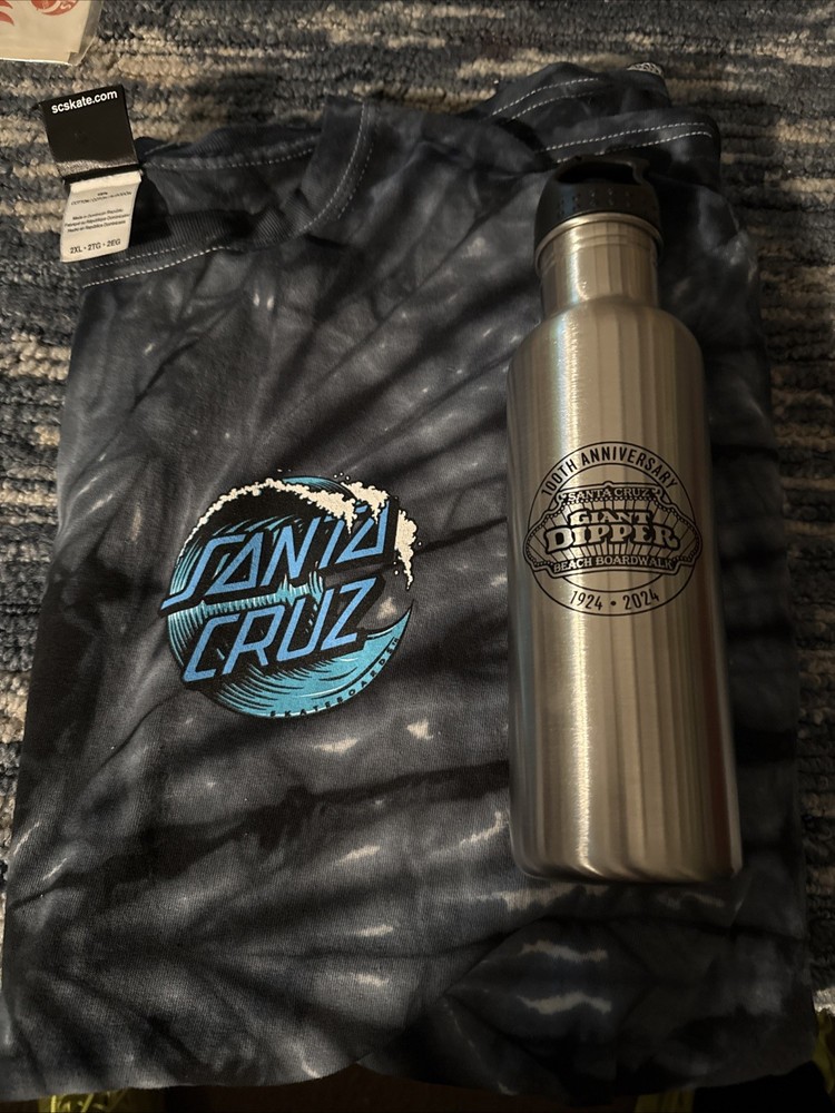 Santa Cruz 2XL T-Shirt With stainless steel 24 Ounce Water Bottle