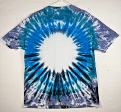 Size M – Chinatown Market Feature Slot Machine Graphic T-Shirt Tie-Dye Blue