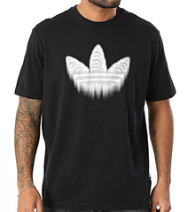 NEW MEN’S ADIDAS ORIGINALS HALLOWEEN SKELETON TREFOIL SHIRT ~SIZE MEDIUM #JI5871