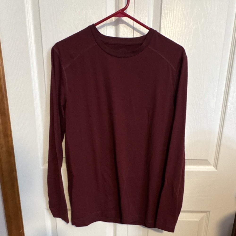 G.H. Bass & Co. Men’s Burgundy Jersey Long Sleeve Crew Neck T-Shirt Size S