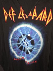 NWT Forever 21+ Def Leppard Adrenalize Graphic Raglan V-Neck Tee 2X Black/White