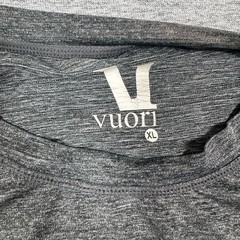 Vuori T-Shirt Mens Size XL Gray Crew Neck Tee Chest Pocket Breathable Active