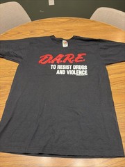 VTG DARE Shirt Large Black 90s Resist Drugs And Violence Fruit Of Look Tag