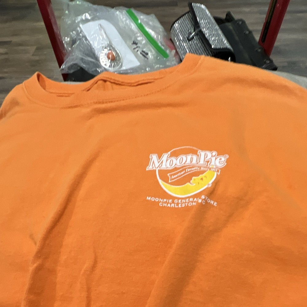 Hanes Tagless MoonPie Graphic Print Crew Neck Orange Cotton T-Shirt Mens M