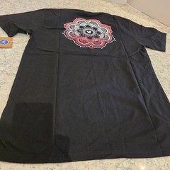 Vast – Men’s – Short Sleeve T-Shirt Size: Large Black w/ Red/white logo NWT