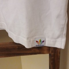 adidas Originals Men’s White Rainbow Trefoil Logo Graphic Crew Neck Tee M