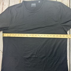 CUTS Clothing Men’s T-Shirt Curve Hem Black L Solid Casual Athleisure Minimalist