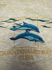 RareVintage Cal Cru Tag Dolphins, Stitched Guantánamo Bay T-Shirt Graphic Cuba S