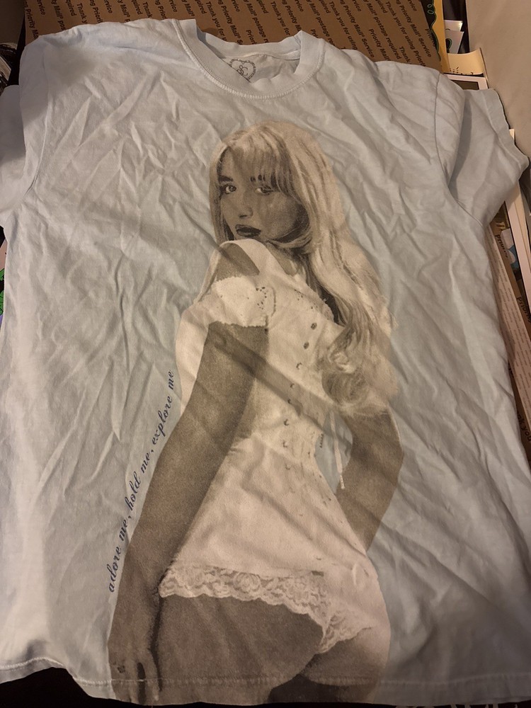 2025 Sabrina Carpenter Espresso Short & Sweet Tour Medium Shirt Concert MSG
