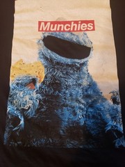 Sesame Street Cookie Monster Munchies 100% Cotton Graphic Tee L Crew Neck