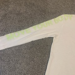 Nike Sportswear World Tour Shirt Mens Medium Crew White Long Glow In Dark Sleeve