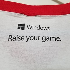 Windows Raise Your Game T Shirt All Your Gamer Are Belong XL White Red Ringer