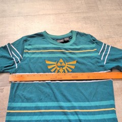 Legend of Zelda Skyward Sword Gold Triforce Logo Green Tee Shirt-Men’s-xs