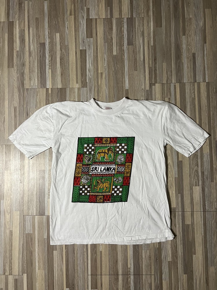 Vintage 90s Sri Lanka Art Tee White T-shirt Elephant Peacock Size Large M/L