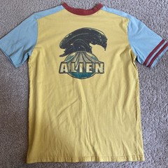 Vintage Alien Movie Ringer Shirt Sz S/M See Description