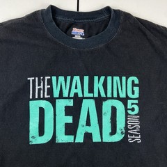 The Walking Dead Season 5 Set Dec Crew Shirt Black Size Medium RARE