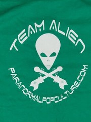 Gildan Team Alien paranormal pop culture Green T Shirt Men’s Size Large
