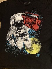 Space astronaut w/ boombox hiphop moon graphic Shirt XL Alab Clothing Big Print