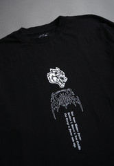 DARC SPORT X DEMON SLAYER KOKUSHIBO OVERSIZED TEE LARGE