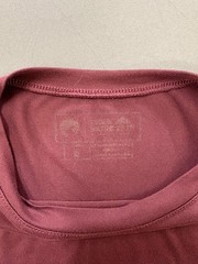 Deer Mountain burgandy Poly Spandex Pocket T-Shirt Short Sleeve Top size small