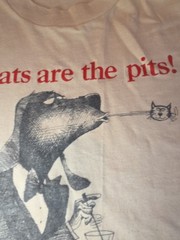 VTG 1980 “CATS ARE THE PITS!” Artwork By Larry Johnson Hanes T-Shirt Sz M 38-40